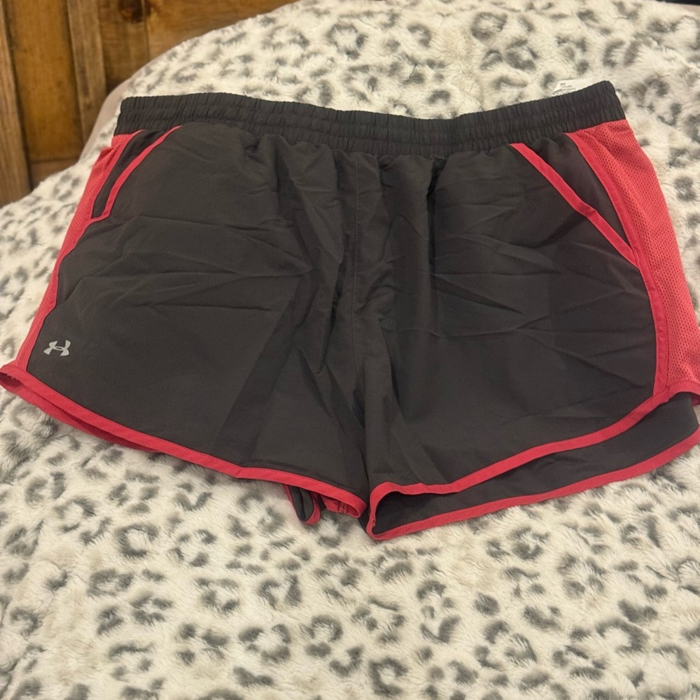 Under Armour Women'sAthletic Shorts in Grey and Red